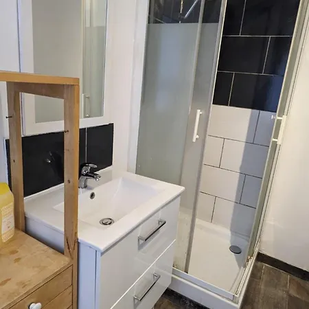 Budgetbnb Larmodieu 2 Тулон